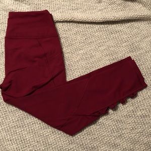 Victoria’s Secret Knockout Capri Leggings
